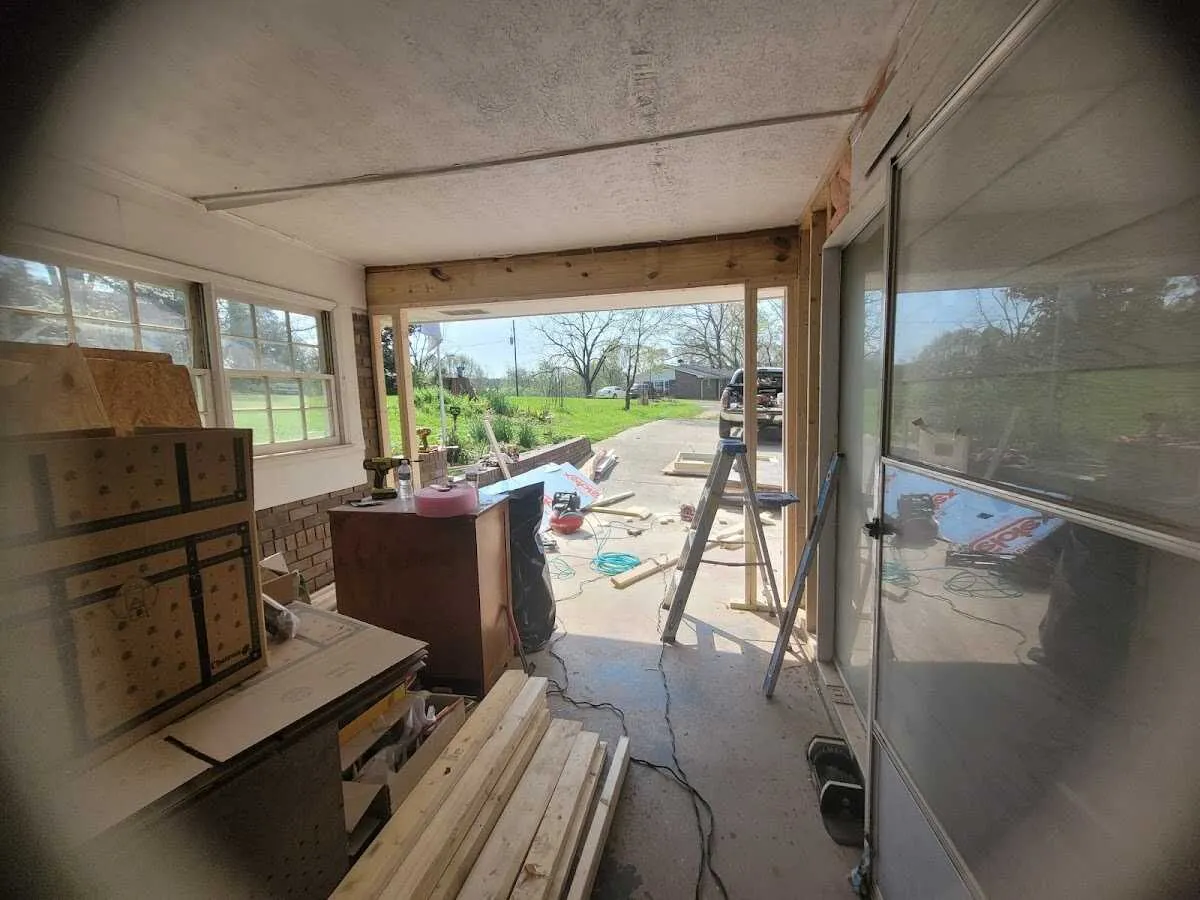 Air movers and dehumidifier for Water Mitigation Services in Cascade